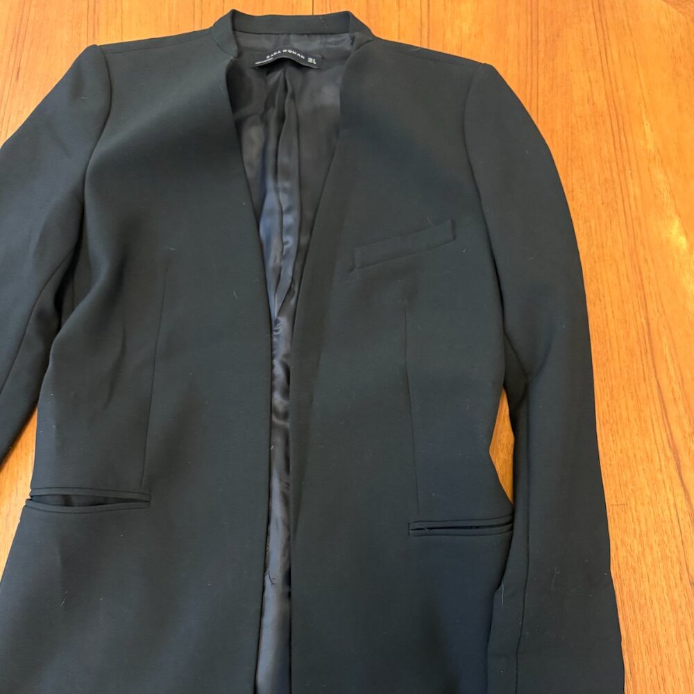ZARA Woman black blazer, collarless, open-front tailored jacket